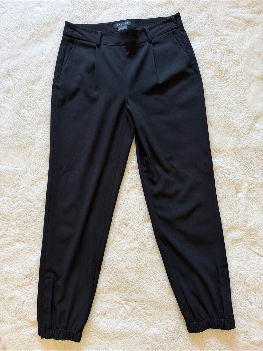 Trouve Black Tailored Jogger Pants